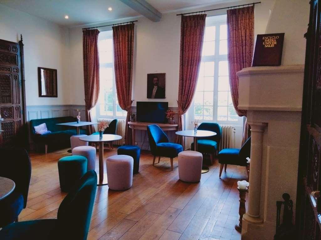 埃米塔日城堡酒店 蓬图瓦兹 餐厅 照片
